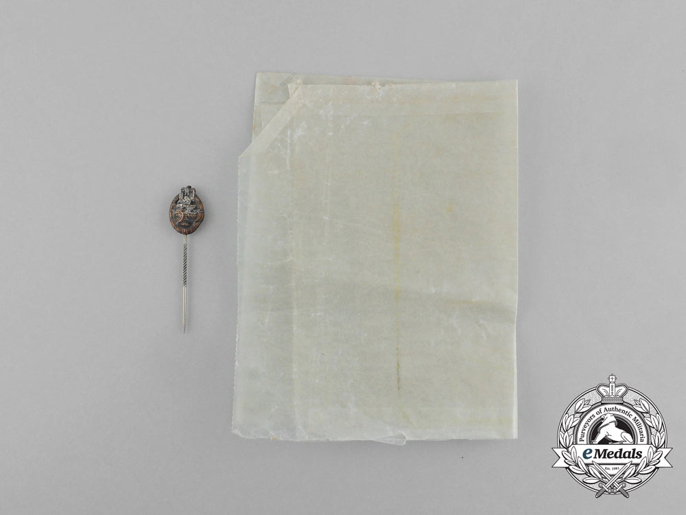 a_miniature_second_war_german_silver_grade_tank_badge_stick_pin_e_000_1