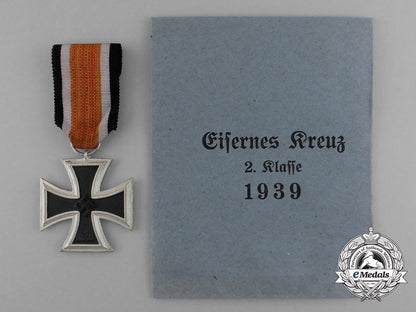 a_mint_iron_cross1939_second_class_by_scarce_maker_berg&_nolte_in_its_original_packet_of_issue_e_0480