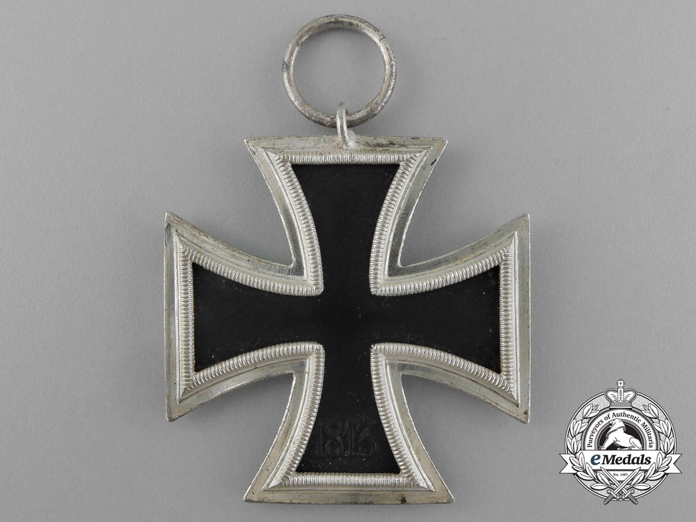 a_mint_iron_cross1939_second_class_by_scarce_maker_berg&_nolte_in_its_original_packet_of_issue_e_0483