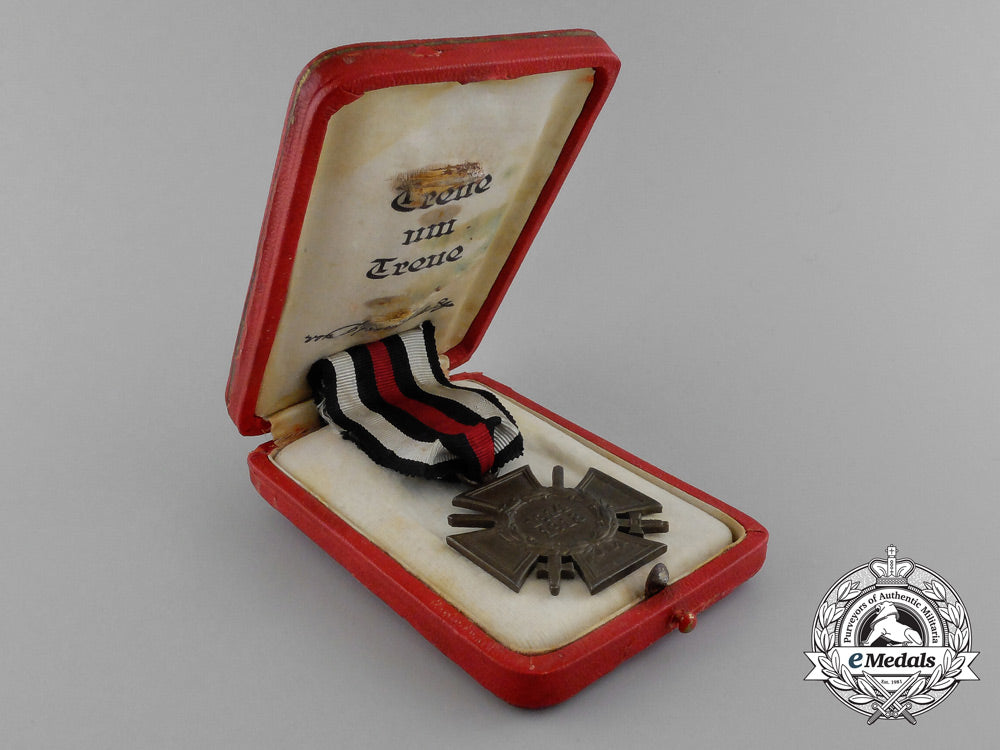 a_mint_honour_cross_of_the_war1914/18“_hindenburg_cross”_in_its_original_case_of_issue_e_0490