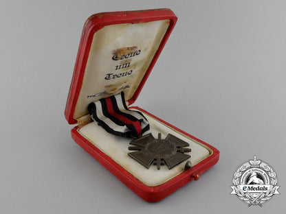 a_mint_honour_cross_of_the_war1914/18“_hindenburg_cross”_in_its_original_case_of_issue_e_0490