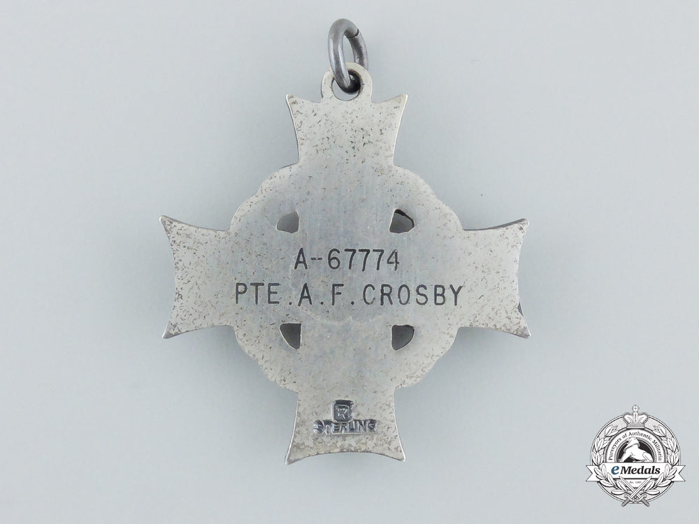 a_second_war_period_memorial_cross_to_a_veteran_of_three_wars_e_060