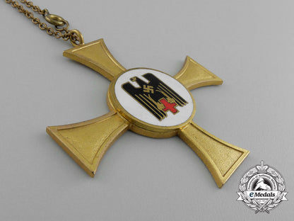 a_gold_grade_drk_german_red_cross_sister’s_cross_in_its_original_case_of_issue_e_0708