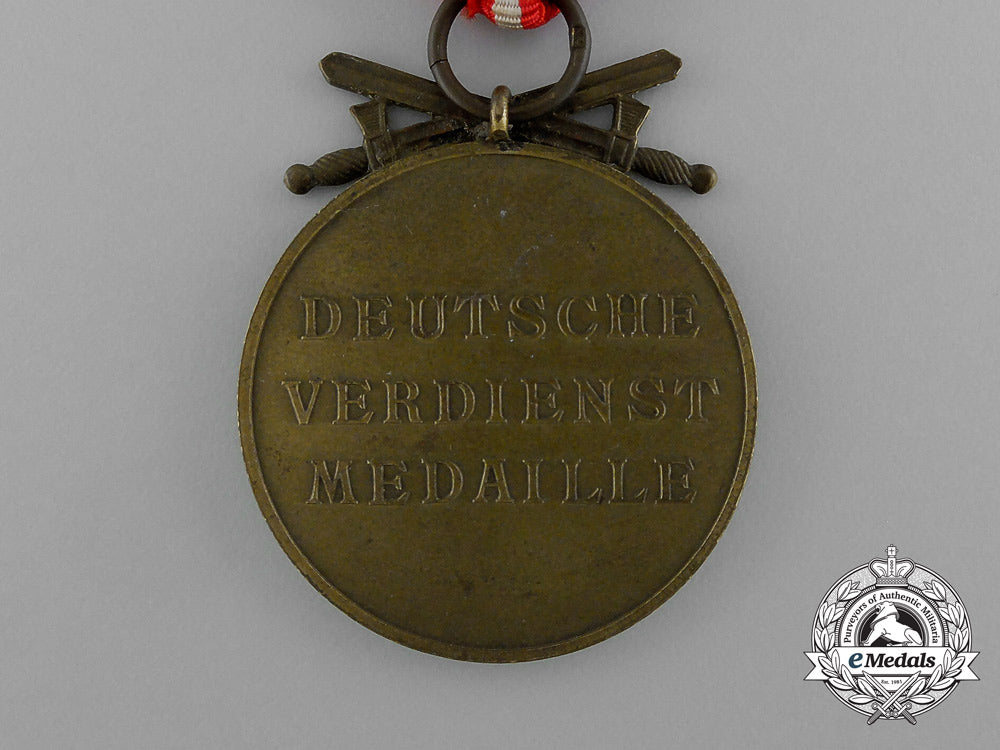 a_german_eagle_order_medal_with_swords_by_the_official_viennese_state_mint_e_0712