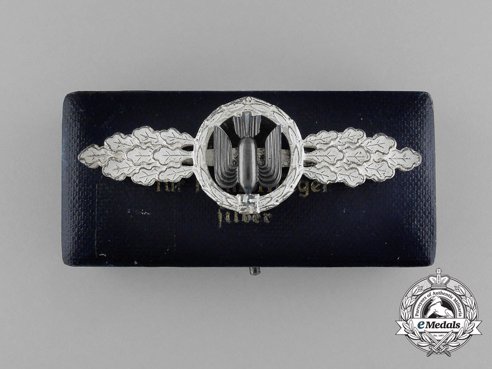 a_mint_silver_grade_squadron_clasp_for_bomber_pilots_by_g._h._osang_in_its_original_case_of_issue_e_0756