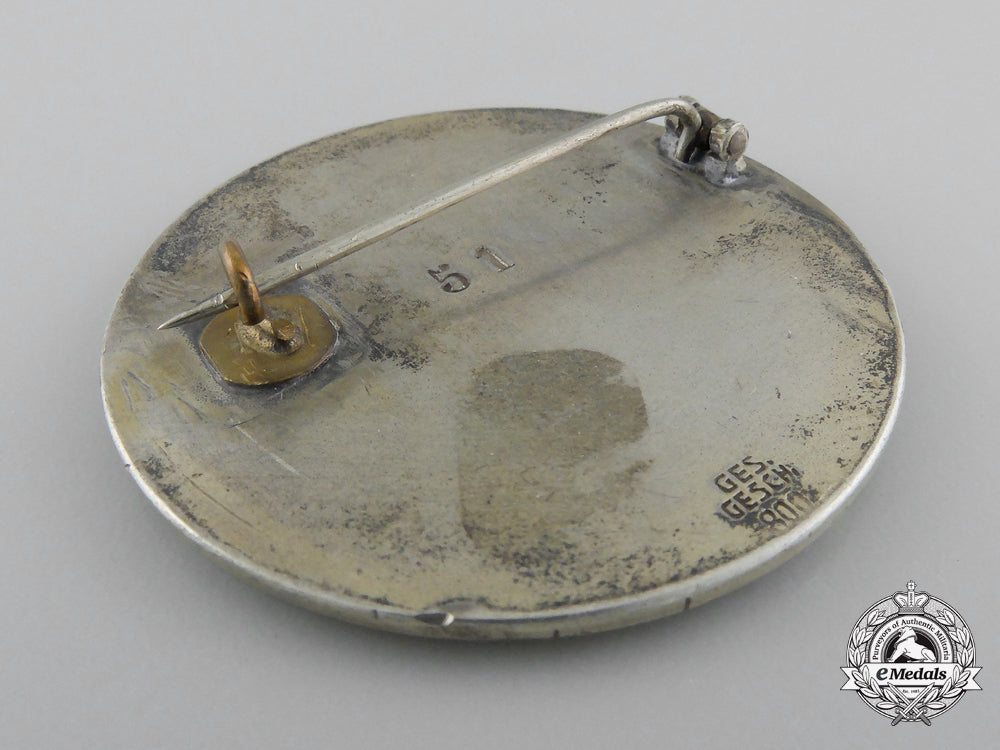 a_national_socialist_people's_welfare_sisterhood_nursing_badge_e_080
