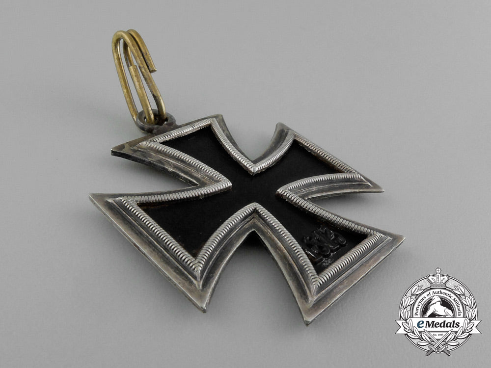 an_iron_cross2_nd_class_field_converted_to_knight_cross_e_0839