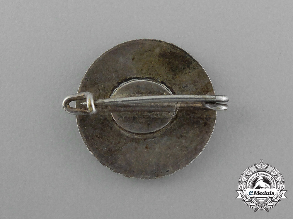 an_early_small_nsdap_party_member's_badge_e_0900