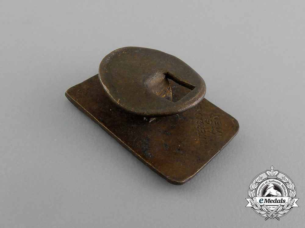 an_austrian_s.d.a.p._badge_e_0904