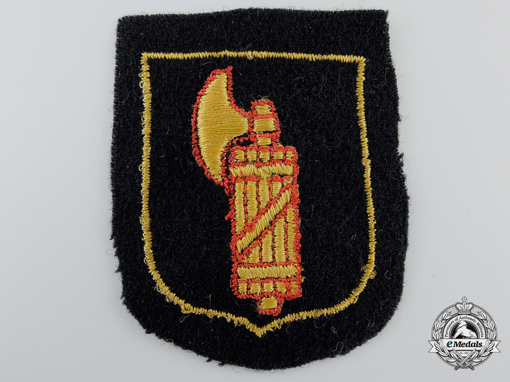 an_italian_ss_volunteer_sleeve_shield_e_093_1