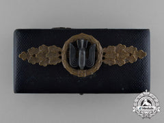 An Early Bronze Grade Luftwaffe Squadron Clasp For Bomber Pilots In Its Original Case Of Issue