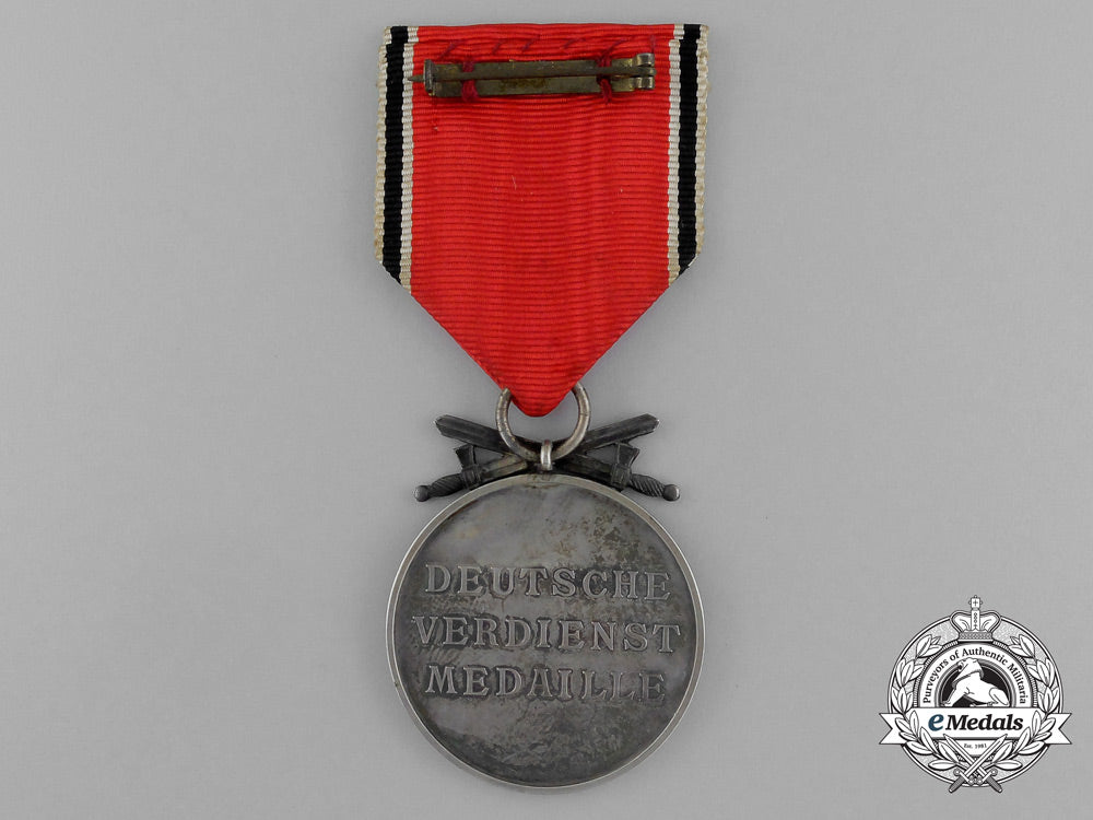 germany._an_eagle_order_silver_medal_with_swords,_by_the_official_viennese_state_mint_e_1053