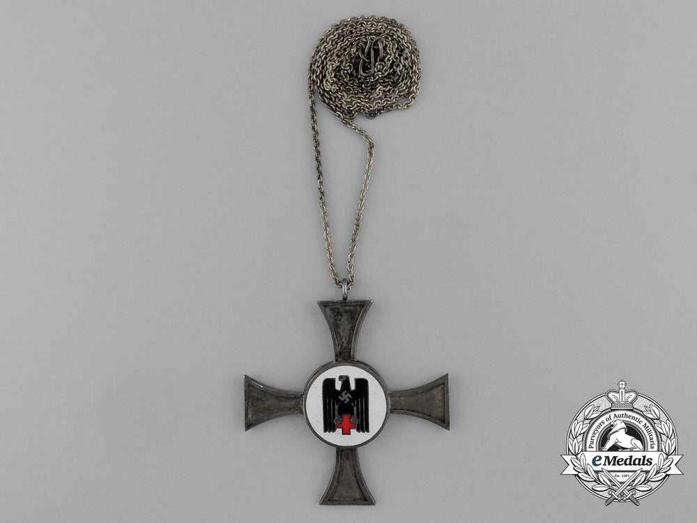 a_german_sisters_cross,_silver_grade_for_ten_years'_service_e_1152