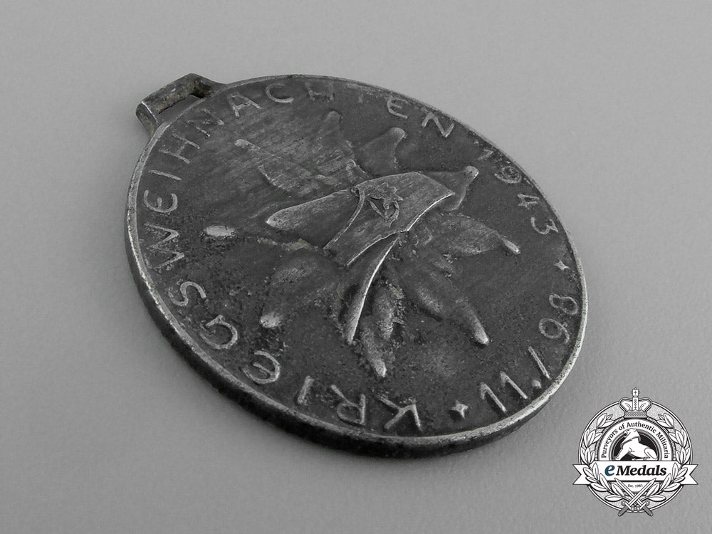 a_scarce1943_german_wartime_christmas_medal_for_front_soldiers_in_greece_e_1195