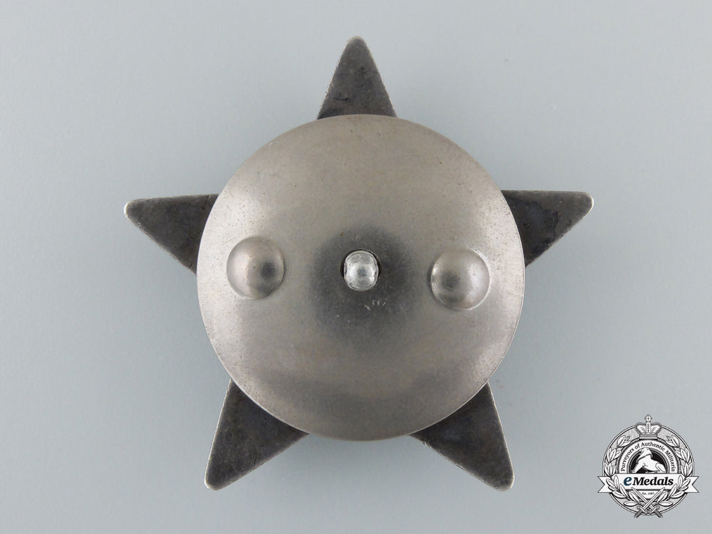 a_soviet_order_of_the_red_star;_type_ii_e_121_1
