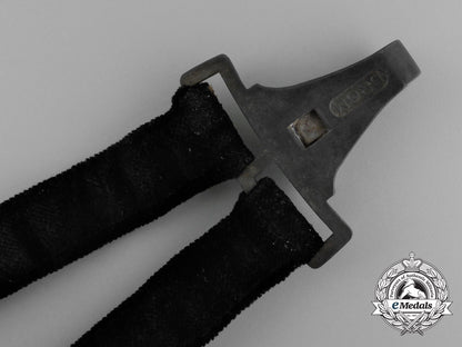 a_scarce_set_of_a_government_official’s_dagger_hangers_e_1339