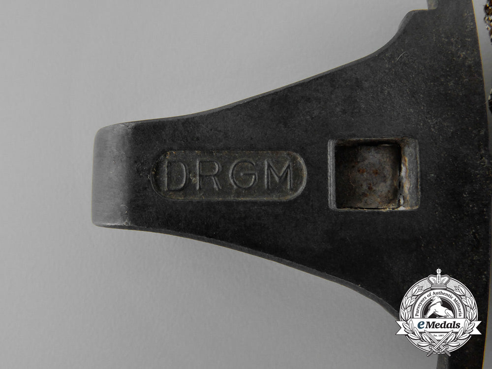 a_scarce_set_of_a_government_official’s_dagger_hangers_e_1345