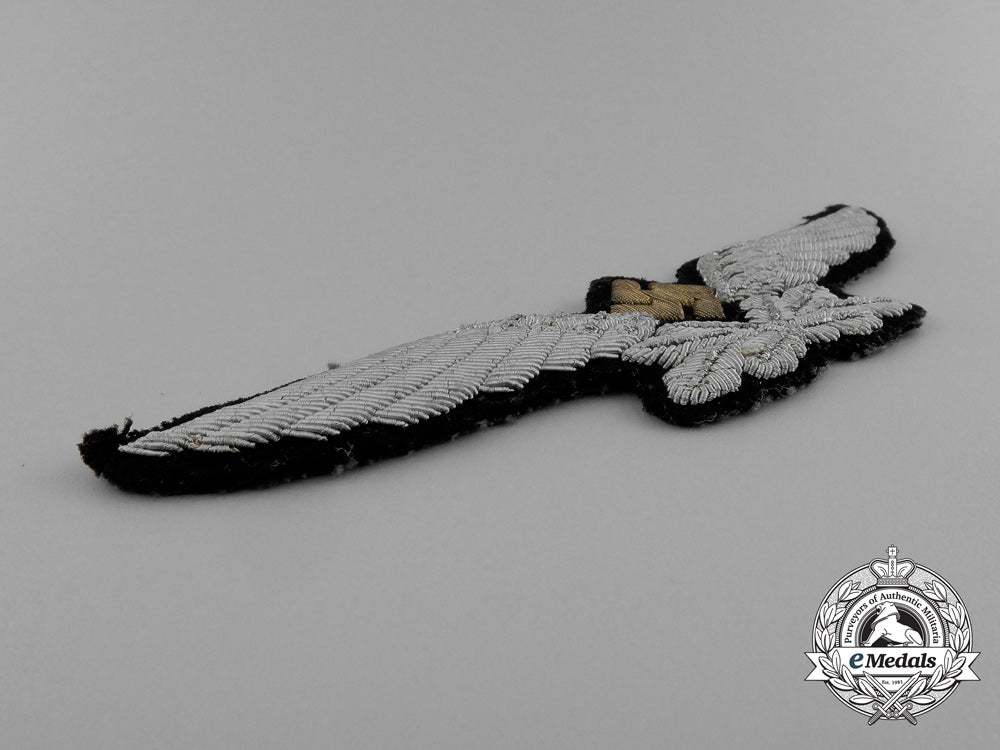a_civil_pilot's_cap_badge_e_1530