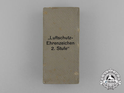 a_scarce_air_raid_defence“_luftschutz”_medal;_second_class(_light_version)_in_its_original_box_of_issue_e_1635