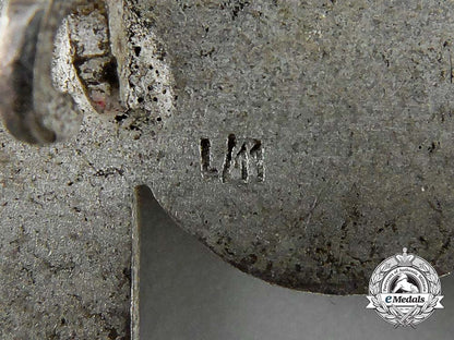 a_mint_cased_clasp_to_the_iron_cross1939_first_class;_type_ii_by_wilhelm_deumer_of_lüdenscheid_e_1651