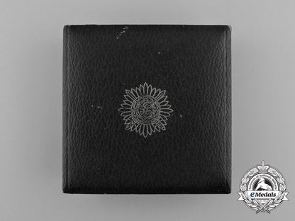 a_silver_grade_eastern_people_bravery_decoration_with_swords;1_st_class;_in_its_original_case_of_issue_e_1686