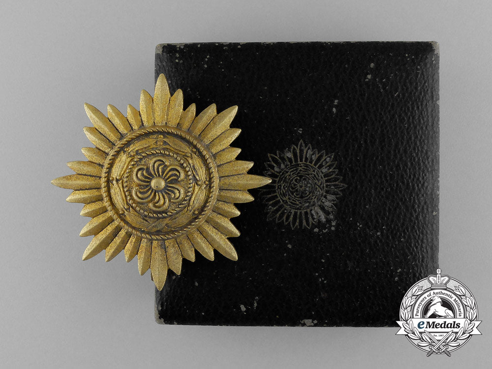 a_gold_grade_eastern_people_bravery_decoration;1_st_class;_in_its_original_case_of_issue_e_1703