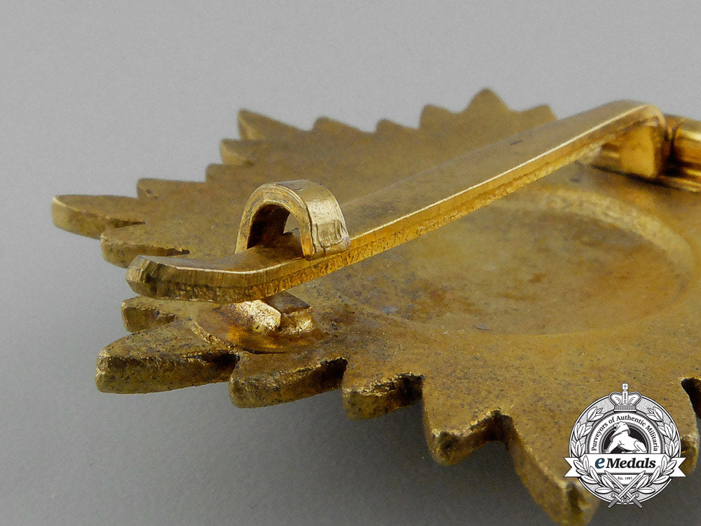 a_gold_grade_eastern_people_bravery_decoration;1_st_class;_in_its_original_case_of_issue_e_1710
