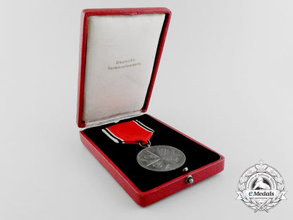 a_german_eagle_order_silver_medal_by_the_official_berlin_state_mint_in_its_original_case_of_issue_e_1715_1
