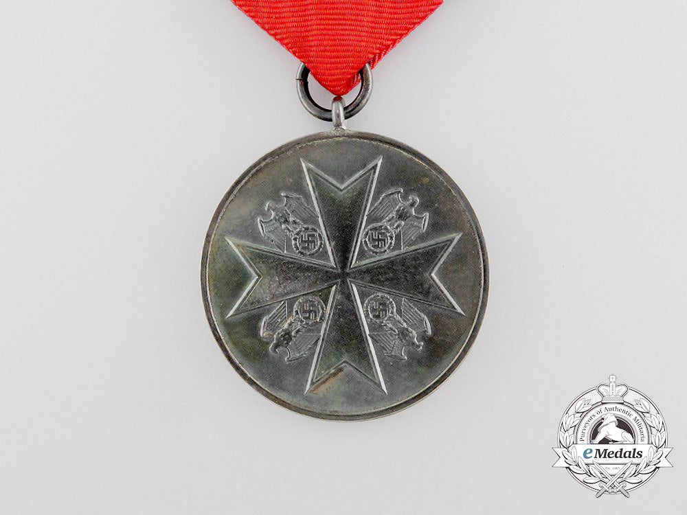 a_german_eagle_order_silver_medal_by_the_official_berlin_state_mint_in_its_original_case_of_issue_e_1717_1