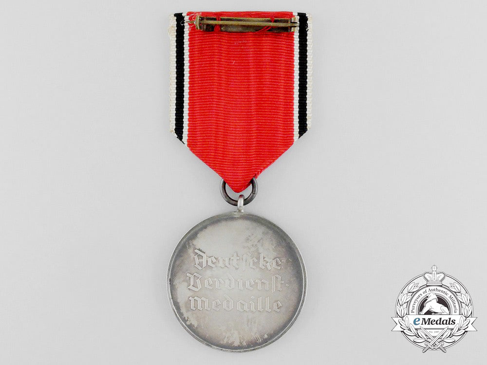 a_german_eagle_order_silver_medal_by_the_official_berlin_state_mint_in_its_original_case_of_issue_e_1719_1