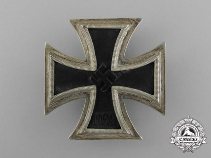 an_iron_cross1939_first_class_by_c._e._juncker_in_its_original_case_of_issue_e_1842