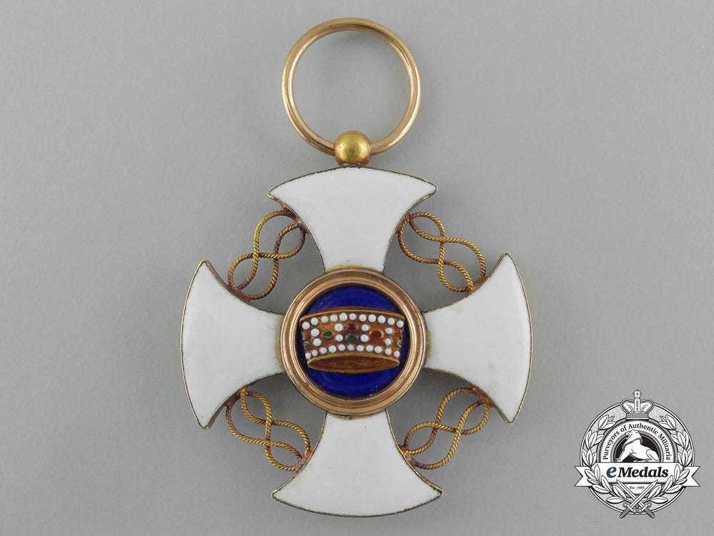 an_italian_order_of_the_crown_in_gold;5_th_class,_knight_e_1913