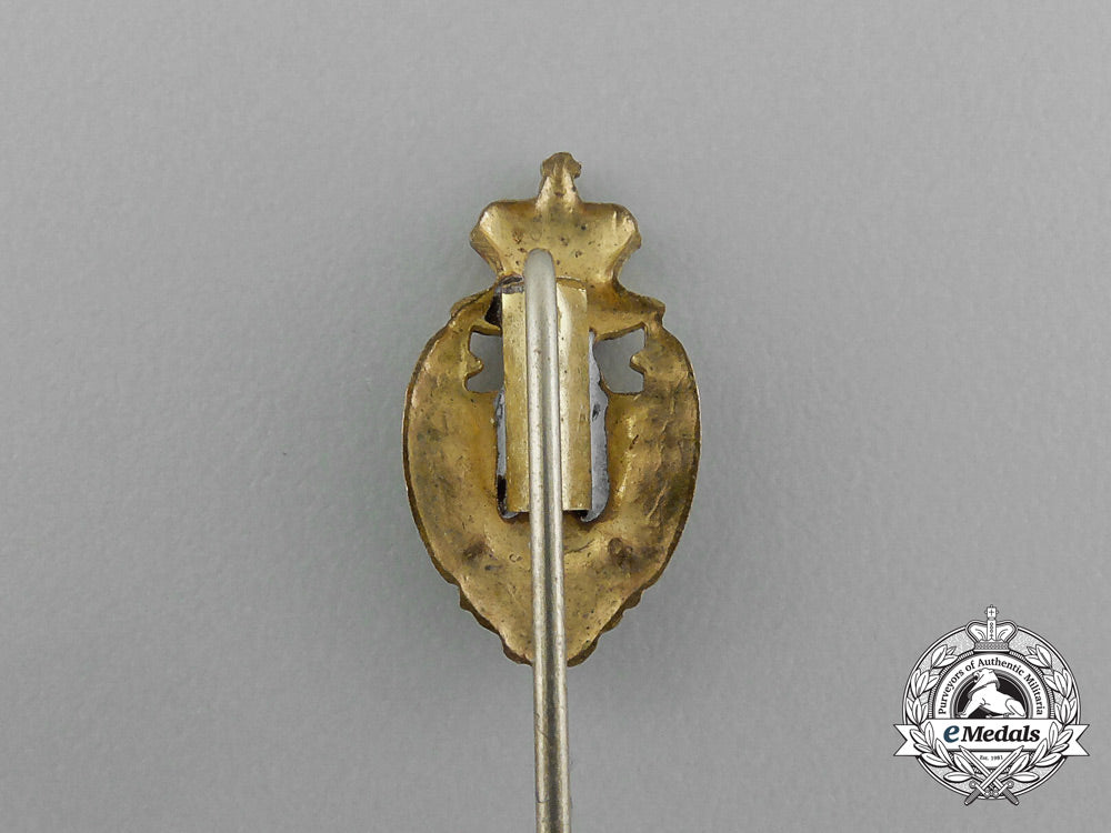 a_kingdom_of_yugoslavia_coat-_of-_arms_stickpin1918-1944_e_1953