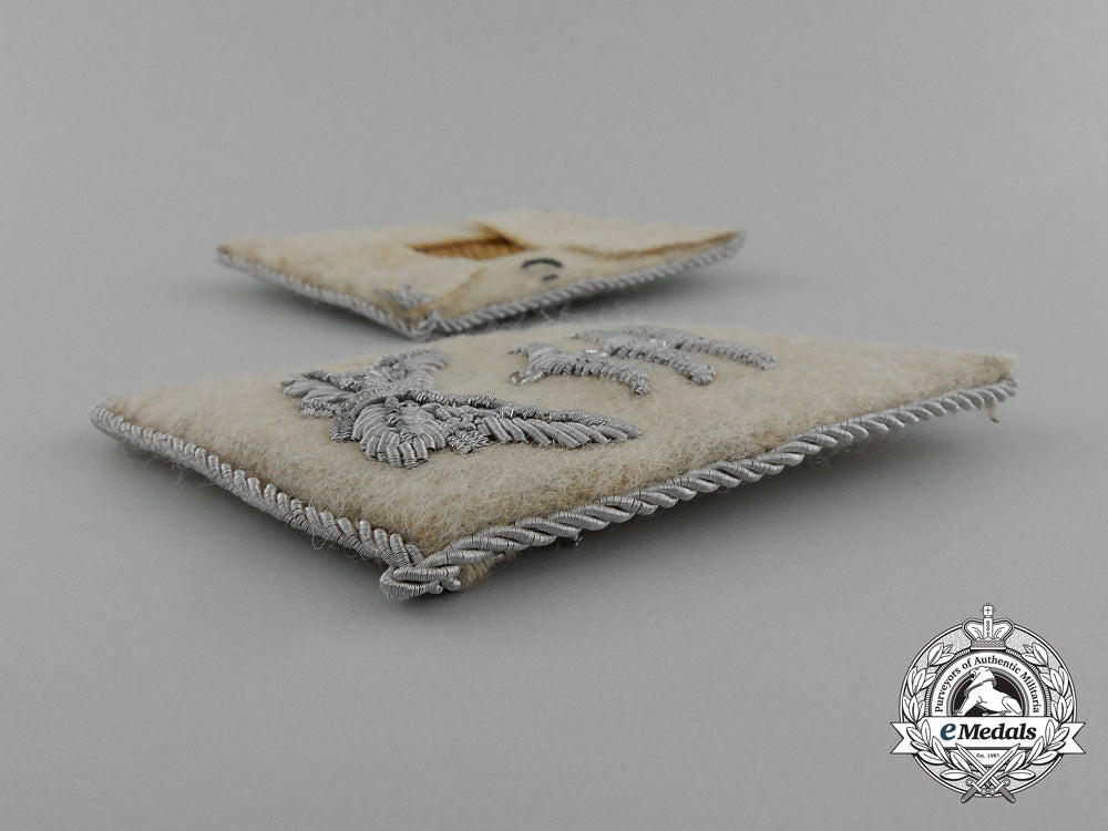 a_scarce_pair_of_luftwaffe_hermann_göring_hauptmann_rank_collar_tabs_e_2007
