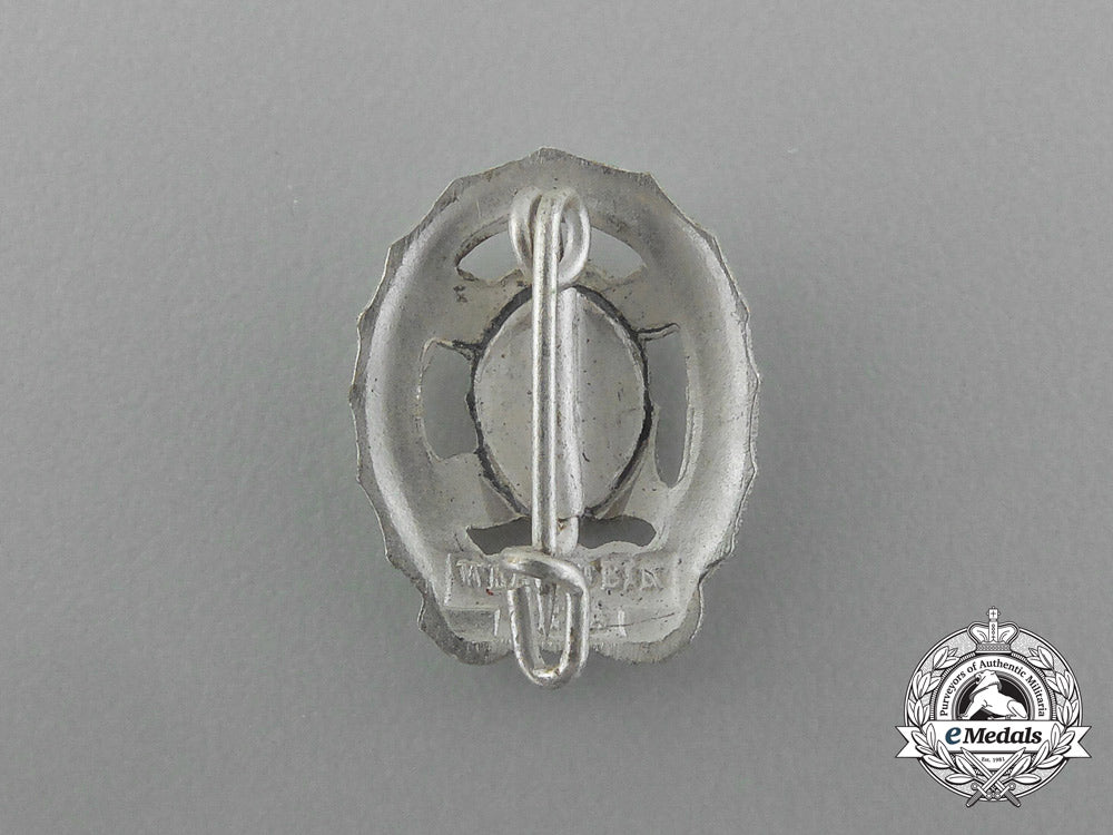 a_miniature_silver_grade_drl_sport_badge_by_wernstein_of_jena_e_2089
