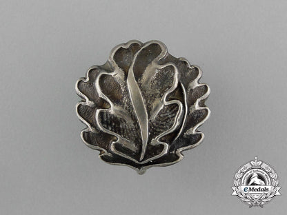 a_cased_set_of_oakleaves_to_the_knight’s_cross_of_the_iron_cross1939;1957_version_e_2278