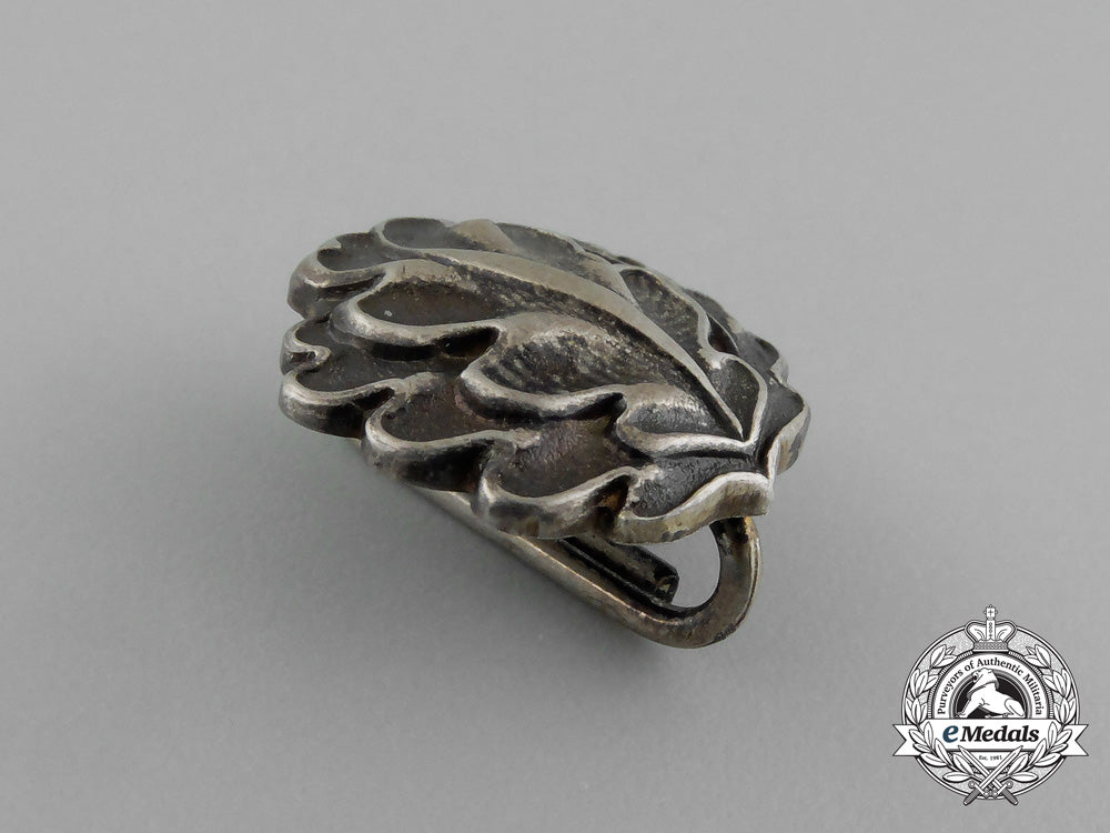 a_cased_set_of_oakleaves_to_the_knight’s_cross_of_the_iron_cross1939;1957_version_e_2280
