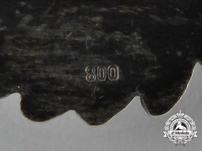 a_cased_set_of_oakleaves_to_the_knight’s_cross_of_the_iron_cross1939;1957_version_e_2282
