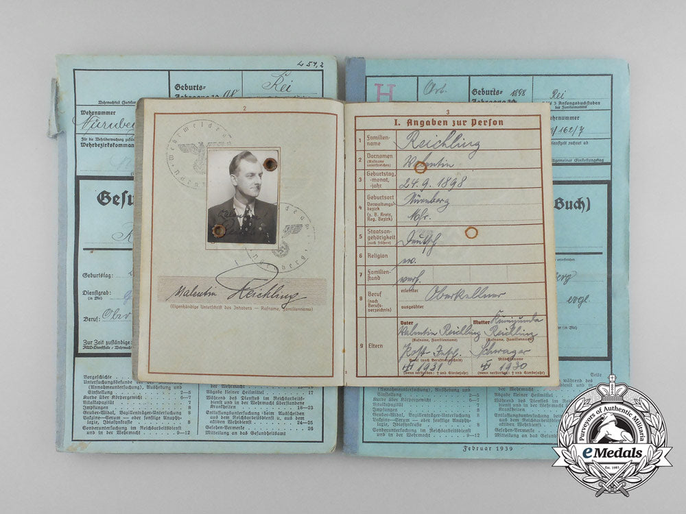 a_wehrpaß&_documents_to_the_landschutz_battalion847_bamberg_e_2489