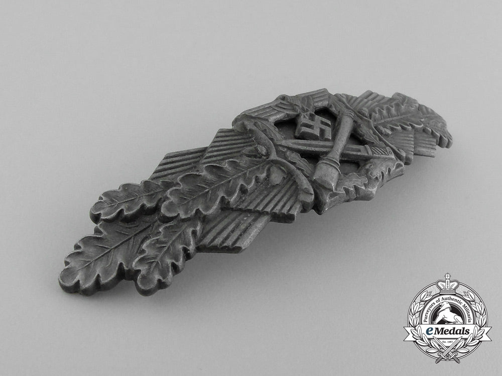 germany,_heer._a_close_combat_clasp,_bronze_grade,_by_friedlich_linden_of_lüdenscheid_e_2930