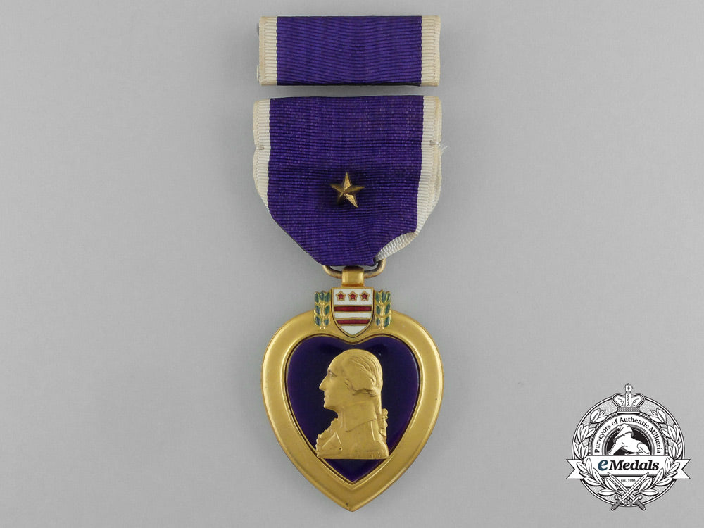 an_american_purple_heart_with_case_e_2992