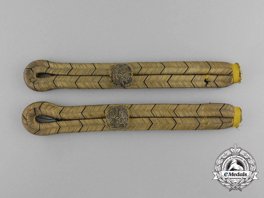 austria,_imperial._a_set_of_hussar_officer's_shoulder_straps,_c.1915_e_3111_1