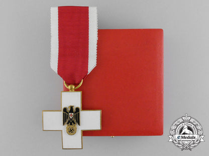 a_mint_drk(_german_red_cross)_decoration3_rd_class_in_its_original_ldo_case_of_issue_e_3181