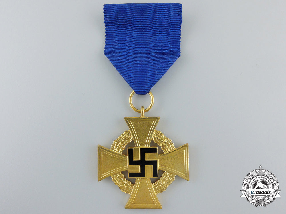 a_german_faithful_service_decoration_for_forty_years'_service;1_st_class_with_case_e_319