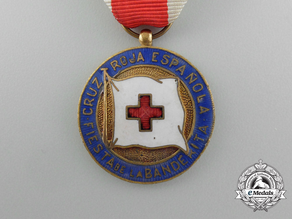 a_spanish_red_cross_flag_festival_medal_e_3350