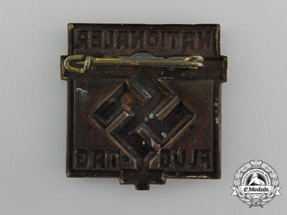 a_third_reich_period_national_day_of_flight_badge_e_3437