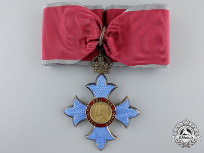 a_qeii_commander_of_the_most_excellent_order_on_the_british_empire(_cbe)_with_case_e_351