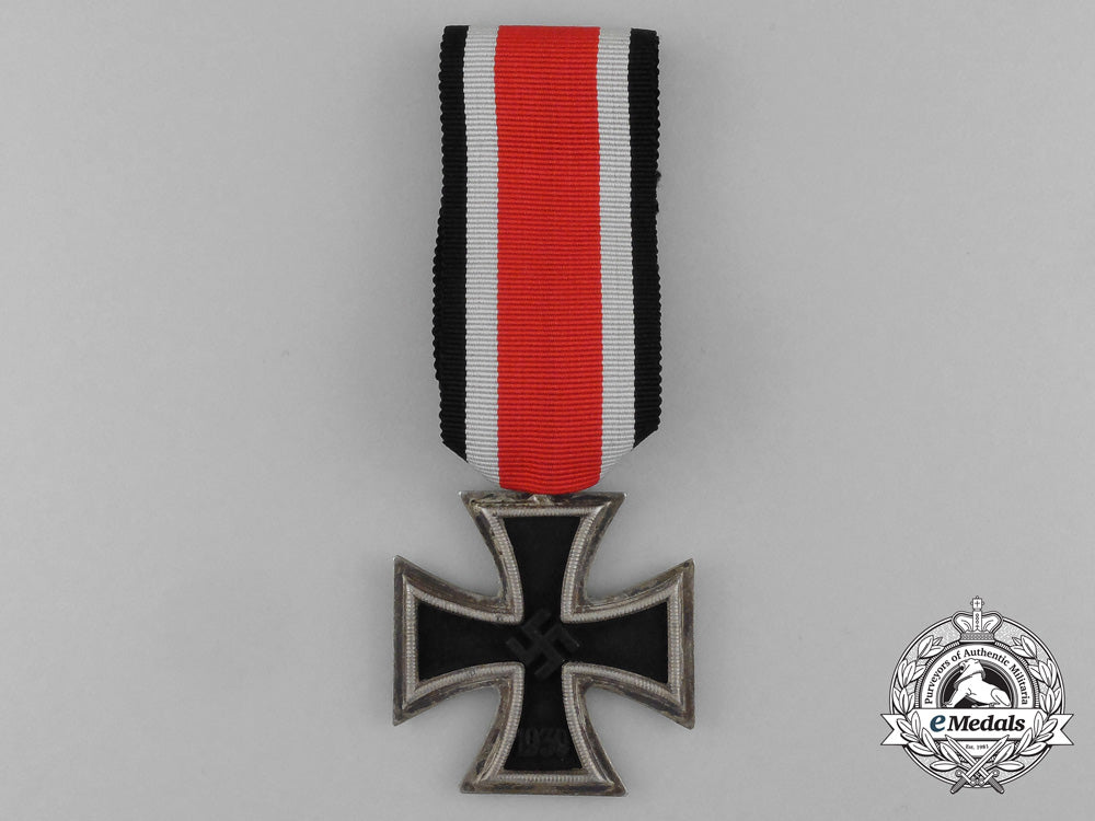 an_iron_cross1939_second_class_by_j.e_hammer&_söhne_in_its_original_packet_of_issue_e_3618