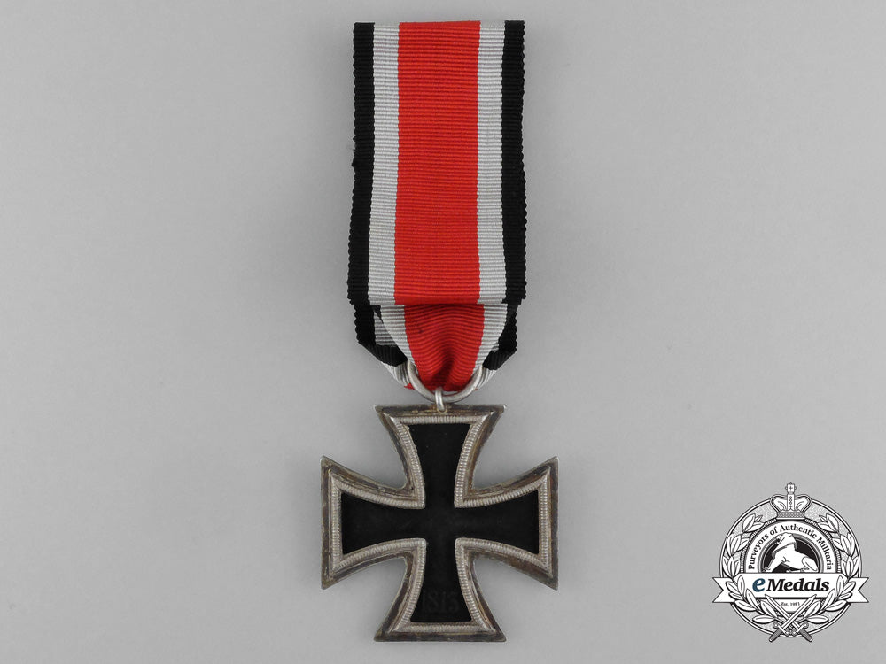 an_iron_cross1939_second_class_by_j.e_hammer&_söhne_in_its_original_packet_of_issue_e_3621