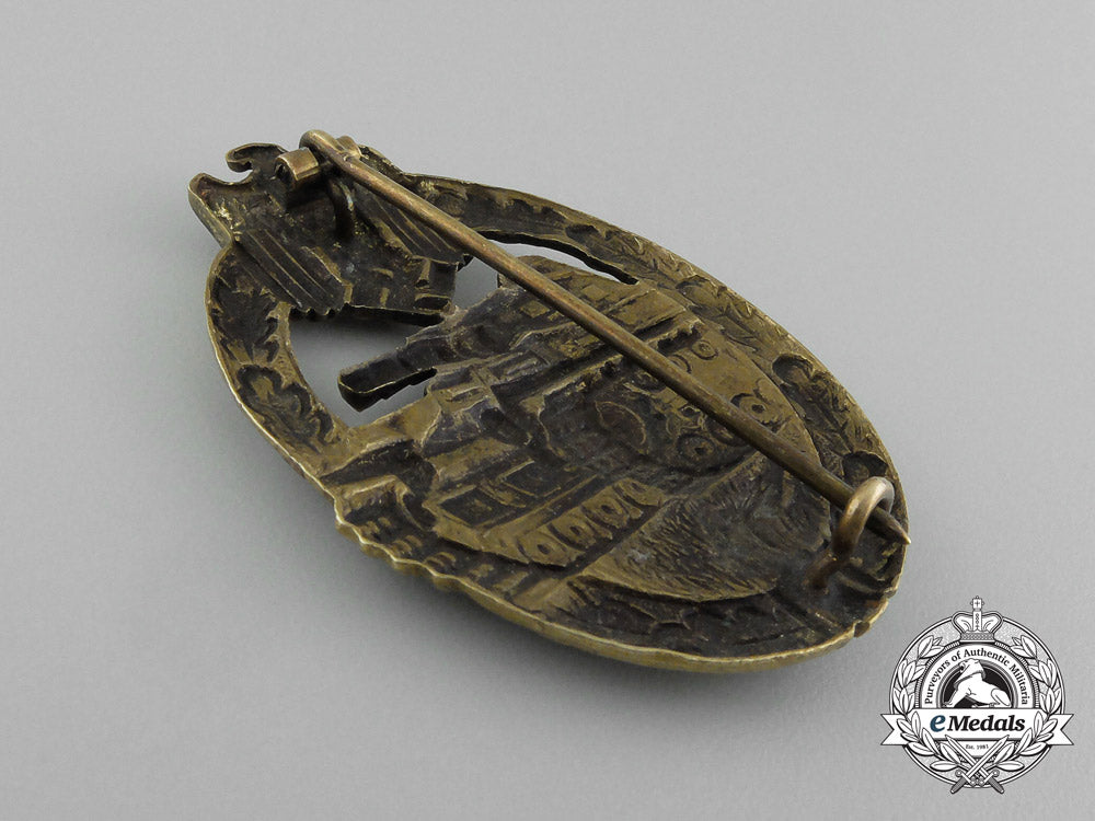 an_early_bronze_grade_tank_badge;_hollow_version_e_3956